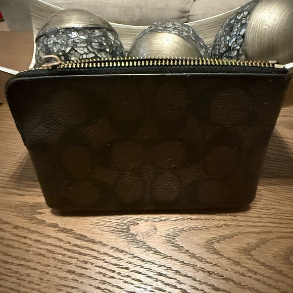 Coach Black and Brown Clutch - Picture 2 of 7